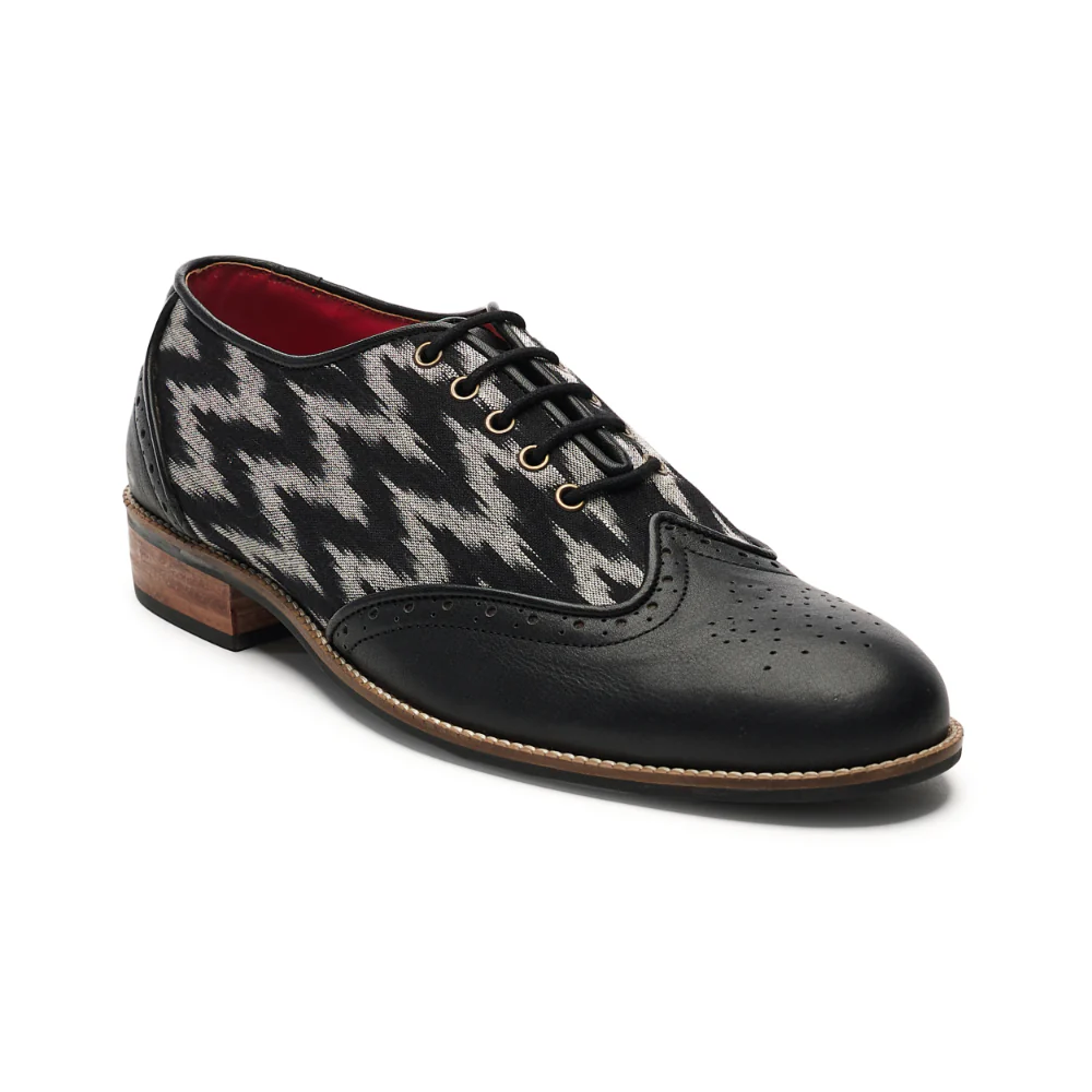 Ikat Brogues Men – Coal - Image 5